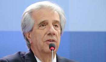 OPS distingue a Uruguay y a su Presidente, Tabaré Vázquez, por su lucha contra el tabaquismo
