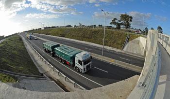 Vista de obra en Camino Tomkinson y Camino Jaime Cibils