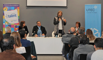 Autoridades en apertura de feria U-Tech