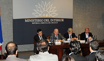 Autoridades en taller sobre ley de faltas