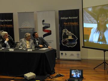 teleconferencia durante el lanzamiento