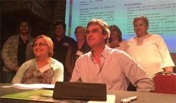 Álvaro García con participantes del programa Cosas de Pueblo
