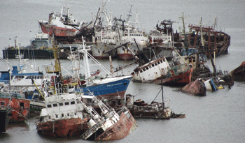 Buques abandonados en el puerto de Montevideo