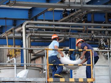 Obreros trabajando Obreros trabajando