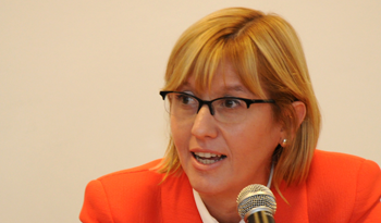 Cristina Lustemberg