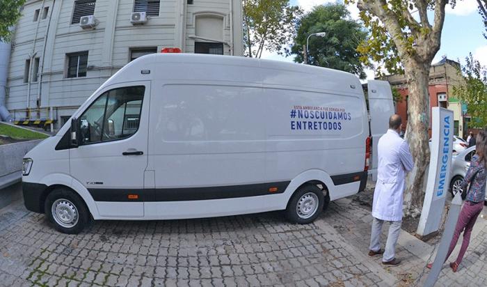 Ambulancia donada por grupo "Nos cuidamos entre todos"