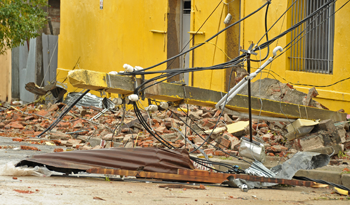 Destrozos en Dolores por tornado