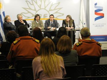 Diego Cánepa e integrantes de UNASEV