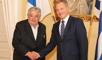 No olvidarse de completar este campLos presidentes José Mujica, de Uruguay, y Sauli Niinistö, de Finlandia (Fotos: Presidencia de Finlandia)