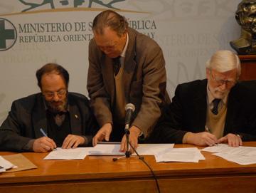 Ministro y Subsecretario de Salud y Presidente de la Comisión de Lucha Antituberculosa