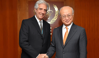 Tabaré Vázquez y Yukiya Amano