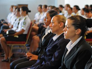 Mujeres policías