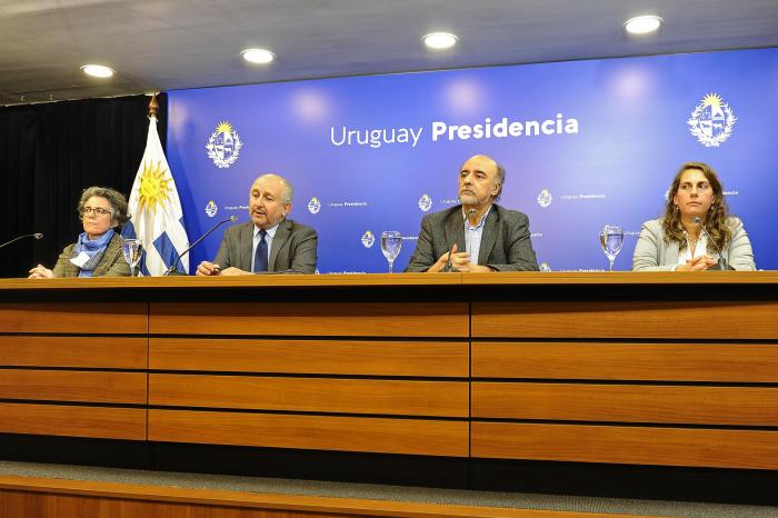 Autoridades de los ministerios de Trabajo y Educación Autoridades de los ministerios de Trabajo y Educación