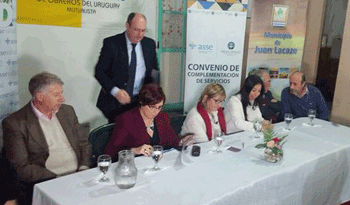 Firma del convenio para crear una maternidad única público-privada en Juan Lacaze