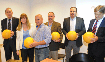 Autoridades tras donación de fundación "A Ganar" y General Motors al Sirpa