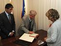 Presidente Vázquez inició misión oficial por Austria, Egipto y Suiza