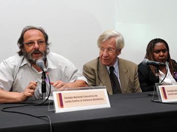 Daniel Olesker, Danilo Astori y Beatriz Ramírez