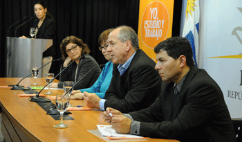 Autoridades en la presentación de la sexta edición del programa Yo Estudio y Trabajo