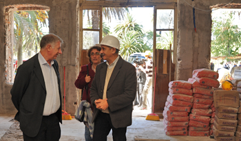 Director de Salud Mental de ASSE, Horacio Porciúncula, junto a ingenieros y autoridades de ASSE.