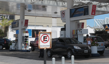 Estación de servicio de Ancap en barrio Centro de Montevideo