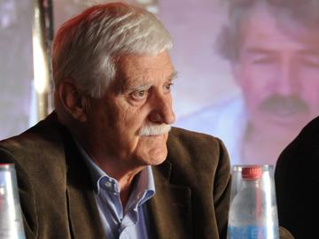 Carlos Acuña, presidente del Plan Juntos Carlos Acuña, presidente del Plan Juntos