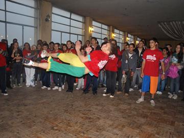 Capoeira en uno de los encuentros de Arte y Juventud