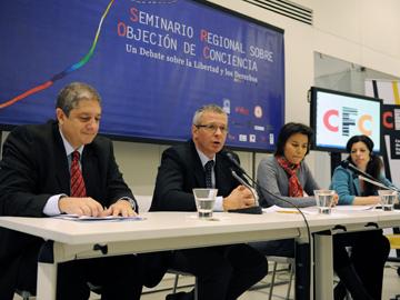 Subsecretario de Salud Pública, Leonel Briozzo, en seminario “Objeción de conciencia: un debate sobre la libertad y los derechos”