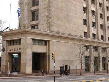 Fachada del MIEM