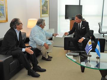 Embajador de Nicaragua presentó sus cartas credenciales ante Uruguay