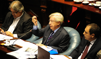 Ministro Astori en Comisión General en el Senado