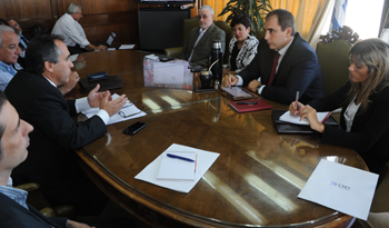 Subsecretario de Economía, Pablo Ferreri, reunido con representantes sociales de Maldonado Subsecretario de Economía, Pablo Ferreri, reunido con representantes sociales de Maldonado