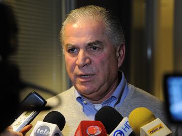 Venegas con los medios
