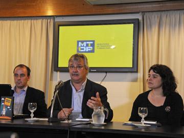 Ministro Enrique Pintado en presentación del Programa Obra Joven