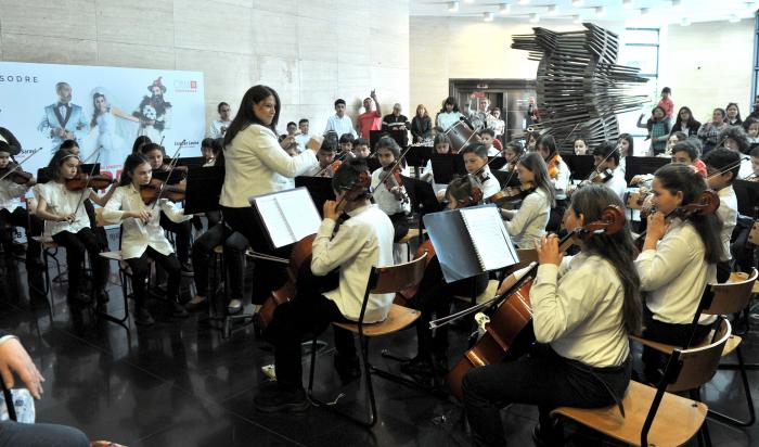 Actuación de la Orquesta Infantil de los Núcleos de la zona Metropolitana del Programa UNUI