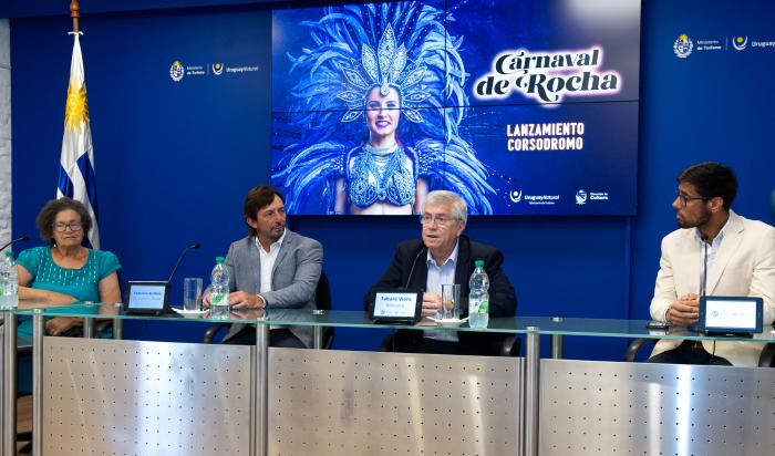 Tabaré Viera lanza carnaval de Rocha
