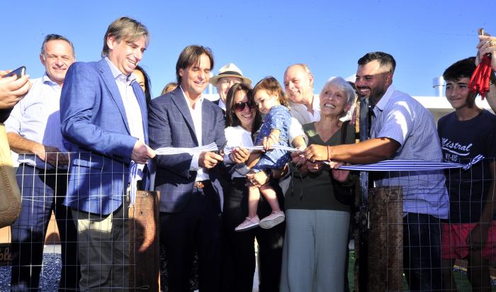 Lacalle Pou y autoridades