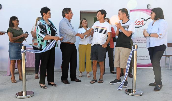 Falero en inauguración