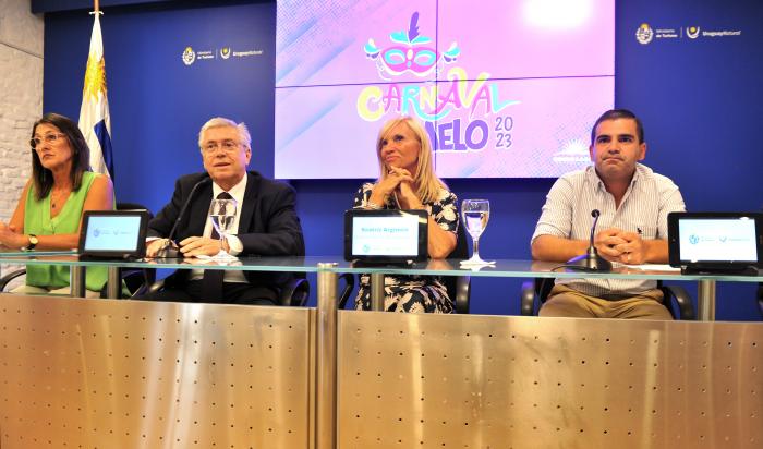 Vicepresidenta, Beatriz Argimón, ministro Tabaré Viera e intendente José Yurramendi 