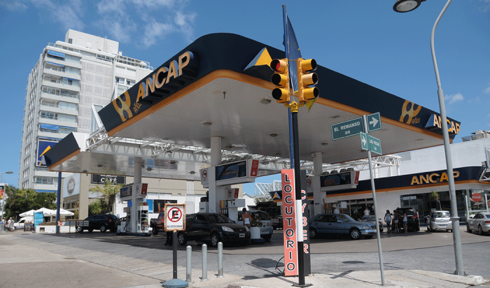 Estación de combustibles Ancap 