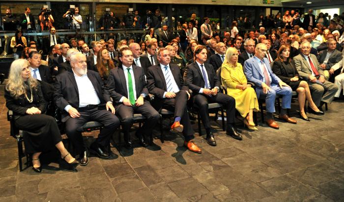 Lacalle Pou y autoridades de gobierno
