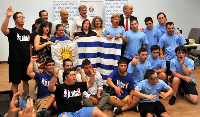Deportistas uruguayos y autoridades