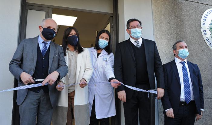 Autoridades presentes en la inauguración