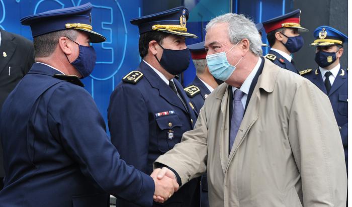 Heber con autoridades policiales