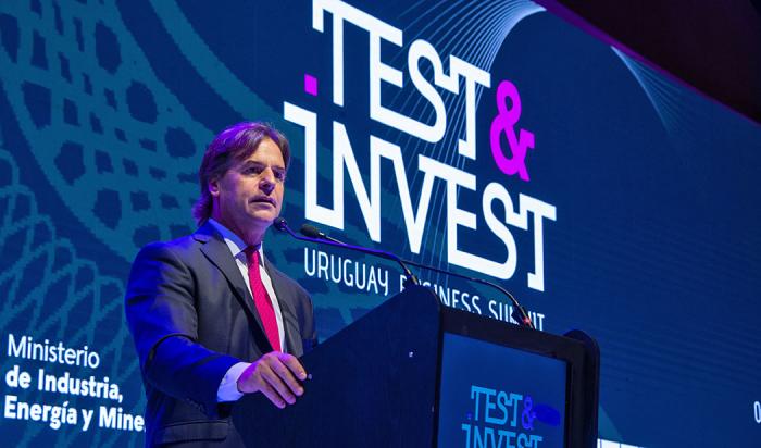 Presidente Luis Lacalle Pou expone en foro Test & Invest Uruguay Business Summit