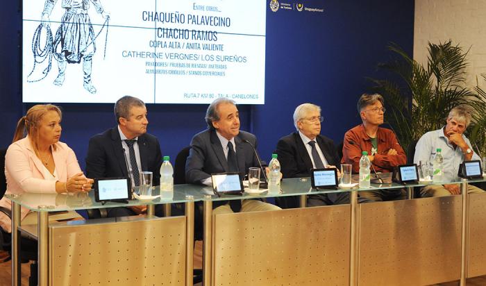 Autoridades del Ministerio de Turismo junto a representantes de Canelones presentan el Festival del Gaucho en Tala