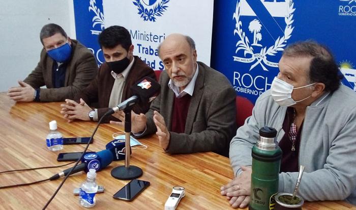 Pablo Mieres, Alejo Umpiérrez y autoridades nacionales y departamentales, en Rocha