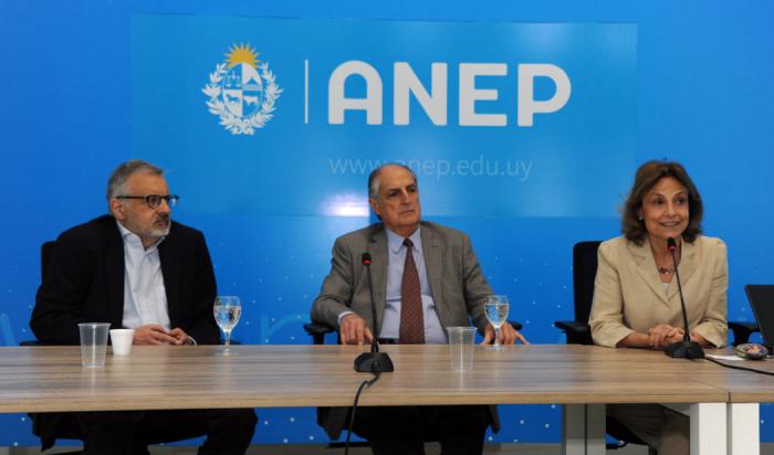 Autoridades de ANEP e INEED