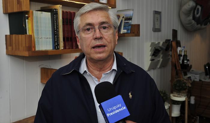 Ministro de Turismo, Tabaré Viera