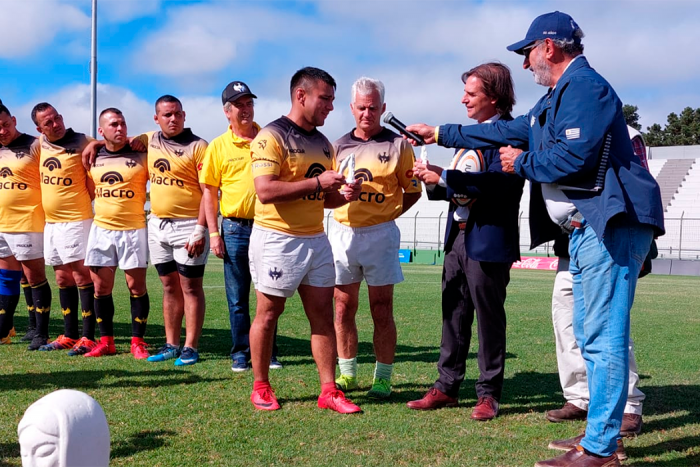 Lacalle Pou en partido de rugby