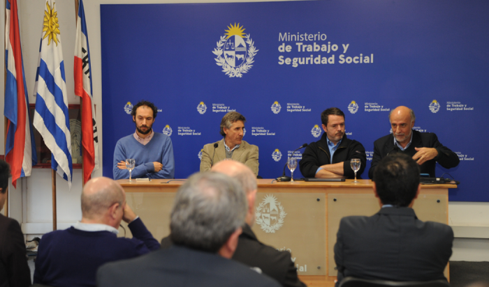 Autoridadesd e Gobierno en la presentación